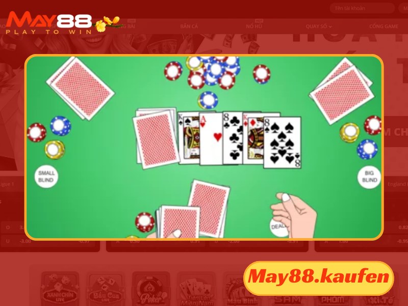 Các thành viên nhận được 7 lá bài qua các vòng